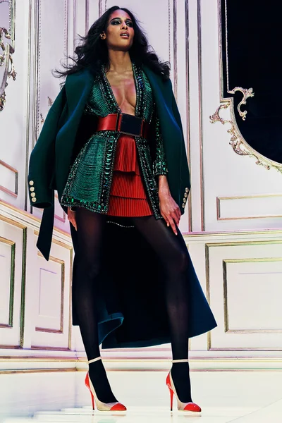 Look 18